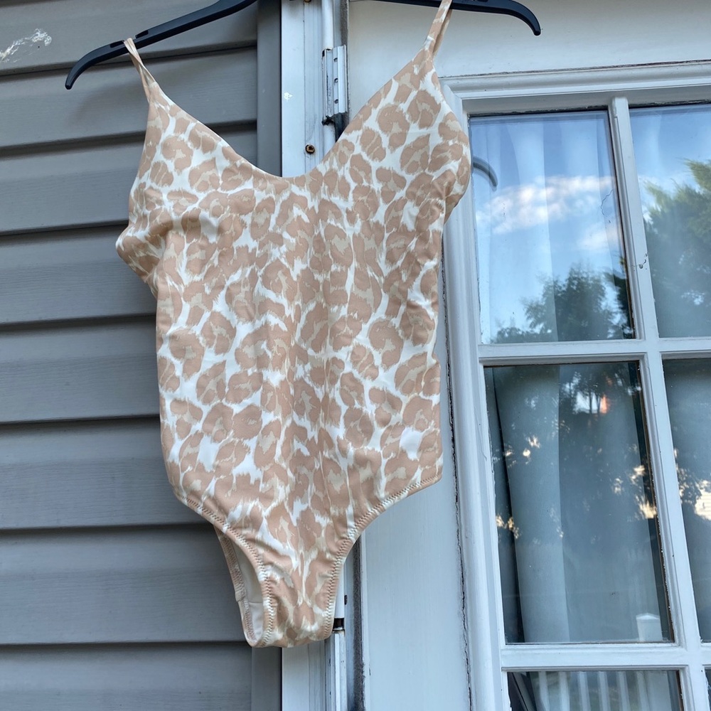 Aerie Leopard Animal Print Ballet Scoop Cheeky One Piece Swimsuit Medium Sz M